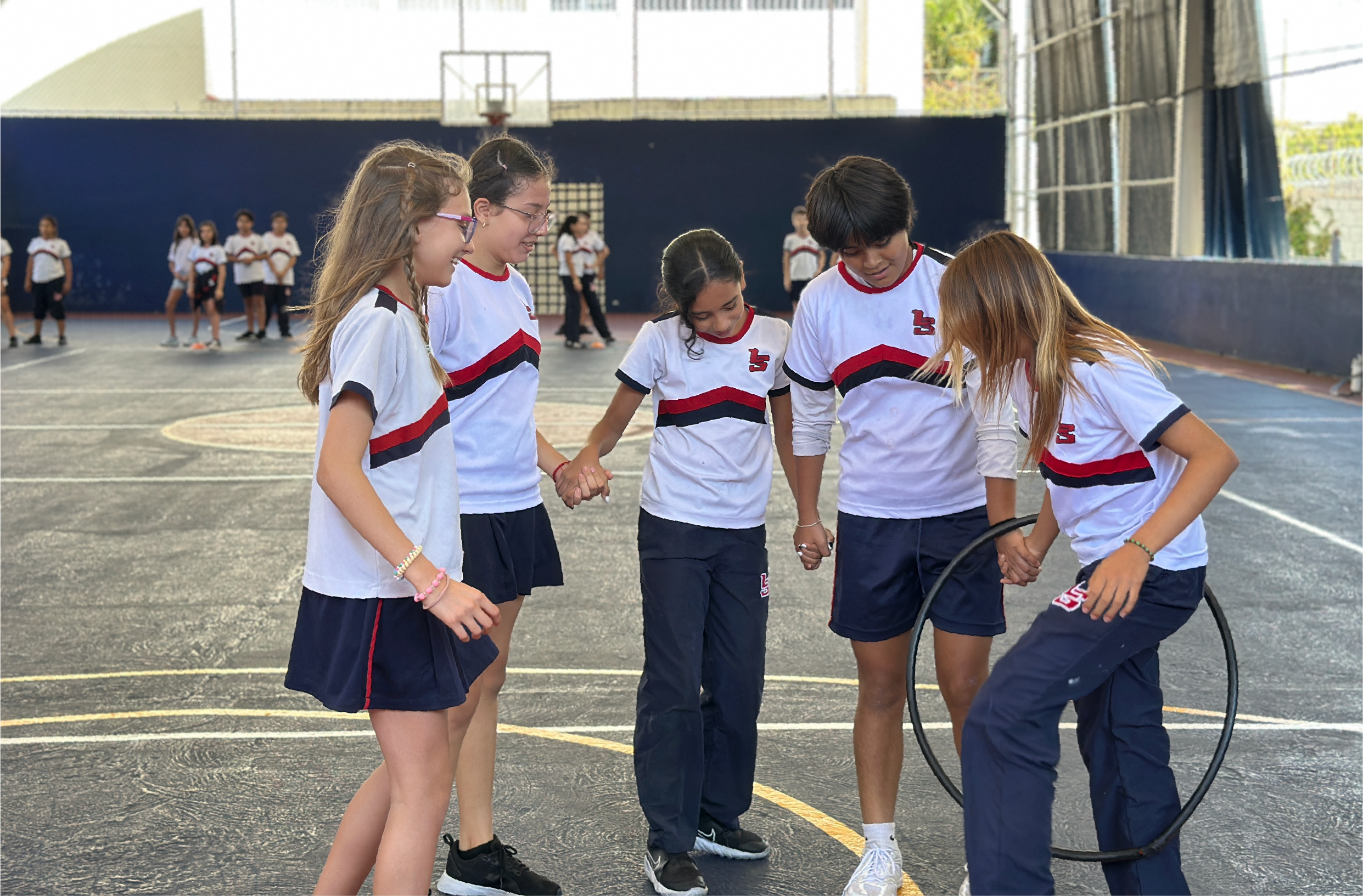Estudiantes en actividad deportiva